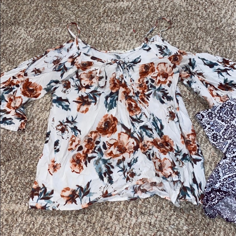 Two blouse tops bundle